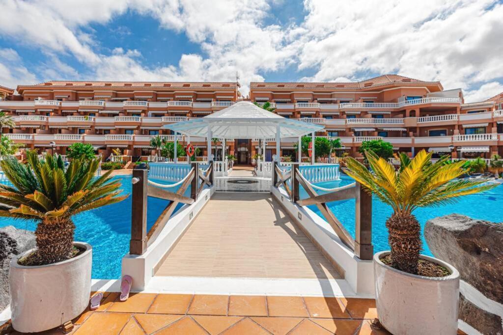 Tenerife Royal Gardens One Bedroom * Playa de las Américas
