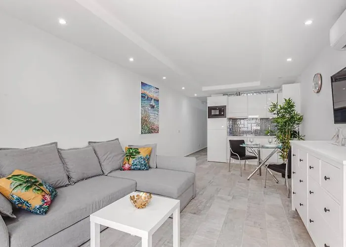 Tenerife Royal Gardens One Bedroom Apartment