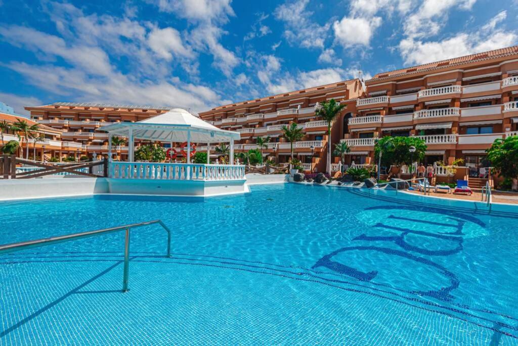 Tenerife Royal Gardens One Bedroom * Playa de las Américas